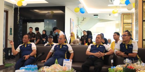 PUNCAK DIES NATALIS KE-42 UNIVERSITAS TERBUKA: MENDUNIA DENGAN INOVASI, BERDAMPAK UNTUK NEGERI